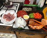 Foto del paso 1 de la receta: Arroz con cuerpos, gambas rojas y filete de cerdo