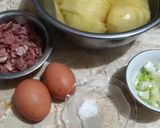 Foto langkah ke 1 dari resep Perkedel kentang daging asap.