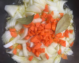 Foto del paso 1 de la receta: Filetes de solomillo en salsa de cebolla y zanahoria