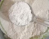 A picture of step 5 of Cranberry Cookies.