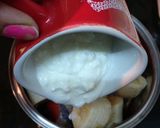 A picture of step 2 of Banana Strawberry Sabja Smoothie.