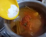 Foto langkah ke 6 dari resep Lontong Kikil Surabaya (Presto).