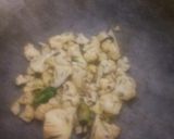 A picture of step 2 of Stir Fry Cauliflower.