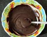 A picture of step 2 of Mini Oreo cake.