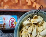 Foto langkah ke 1 dari resep Kolak ubi kuning pisang susu.