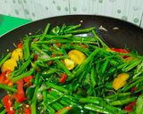Foto langkah ke 2 dari resep Tumis kangkung.