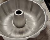 A picture of step 4 of Honey Vanilla Pound Cake.