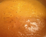 Foto del paso 2 de la receta: Crepes rellenos de palitos de mar y gambas