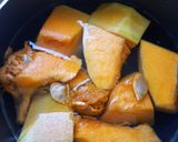 Foto langkah ke 1 dari resep Pumpkin soup (sup labu).
