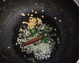 A picture of step 2 of Rava Upma.
