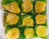 Hình bước làm 4 của món Bánh gói bột lọc tráng trên lá chuối