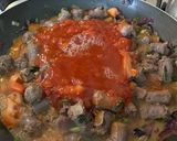 A picture of step 4 of Sausage pasta bake.