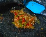 Foto langkah ke 4 dari resep Tempe Teri Penyet Sambal Kencur.