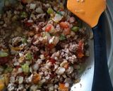Foto del paso 4 de la receta: Garbanzos con carne y ajos