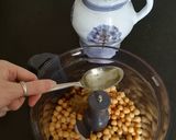 Une image de l'étape 3 de Houmous express (sans tahin).