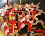 A picture of step 4 of Garlic Prawn Stir-Fry with Spinach & Peppers, GF DF EF SF NF.