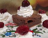 Étcsokoládés brownie meggyel 🍒🍫🍒🍫 recept fázis 11 fotója