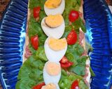 Foto del paso 4 de la receta: Pionono de Atún, lechuga, cherry, aceitunas y huevo.🤗💖💕🙂😊💖🤗💕🙂😉😊🤗