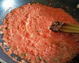 A picture of step 3 of Bengali style tamatar ki chutney.