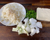 Foto del paso 1 de la receta: Guiso con Albóndigas de Bacalao de la Abuela Paqui