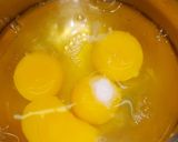 எக் பட்டர் மசாலா (Egg butter masala recipe in tamil) ரெசிபி ஸ்டேப் 1 புகைப்படம்