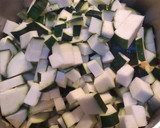 Foto del paso 3 de la receta: Guiso de pollo al curry y calabacín