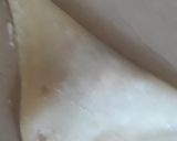 A picture of step 4 of Qeema vgi wonton.