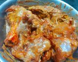 A picture of step 1 of Chicken Pakeeza.