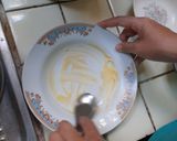 รูปขั้นตอนการทำที่ 2 ของ ข้าวไข่ข้นซอสต้มยำไมโครเวฟ