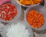 Foto del paso 1 de la receta: Pastel de Calabaza relleno con Carne, Queso y Huevo Picado!