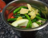 A picture of step 1 of Guava Chutney.