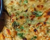 A picture of step 4 of Pudina paratha.
