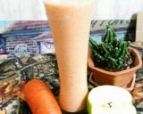 A picture of step 2 of Apple Carrot Soymilk Smoothies.