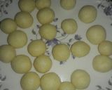 A picture of step 2 of Kala jamun Rasgulla fusion.