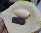 Foto langkah ke 2 dari resep Pastel pisang coklat.