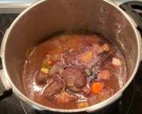 Foto del paso 9 de la receta: Guiso de Ternera al Vino Tinto