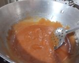 A picture of step 2 of Til ke ladoo.