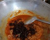 Foto langkah ke 3 dari resep Shirataki kuah pedas.