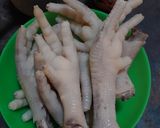 Foto langkah ke 1 dari resep Ceker Masak Kecap.