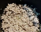 A picture of step 1 of Ground Pork and Pole Beans.