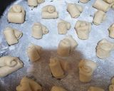 Foto del paso 6 de la receta: Cuernitos de grasa