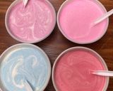 A picture of step 4 of Unicorn milkshake.