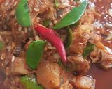 รูปขั้นตอนการทำที่ 4 ของ ผัดพริกแกงหมูสามชั้นใส่หัวปลี
