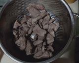 Hình bước làm 2 của món Thịt Kho Nấm Đông Cô Tàu Hủ Ky chuẩn vị người Hoa - Braised Pork & Bean Curd Mushrooms