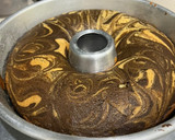 Foto langkah ke 6 dari resep Marmer Cake bu Fatmah Bahalwan.