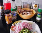 A picture of step 1 of Italian Chinese-Garlic Mushrooms.