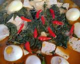 Foto langkah ke 4 dari resep Gulai telur tahu daun singkong.
