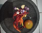 A picture of step 2 of Sambal terong.