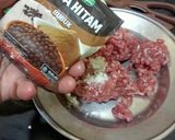 Foto langkah ke 1 dari resep Philly Cheese Steak Burger.