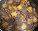 Foto langkah ke 4 dari resep 164. Semur Ayam Kentang.